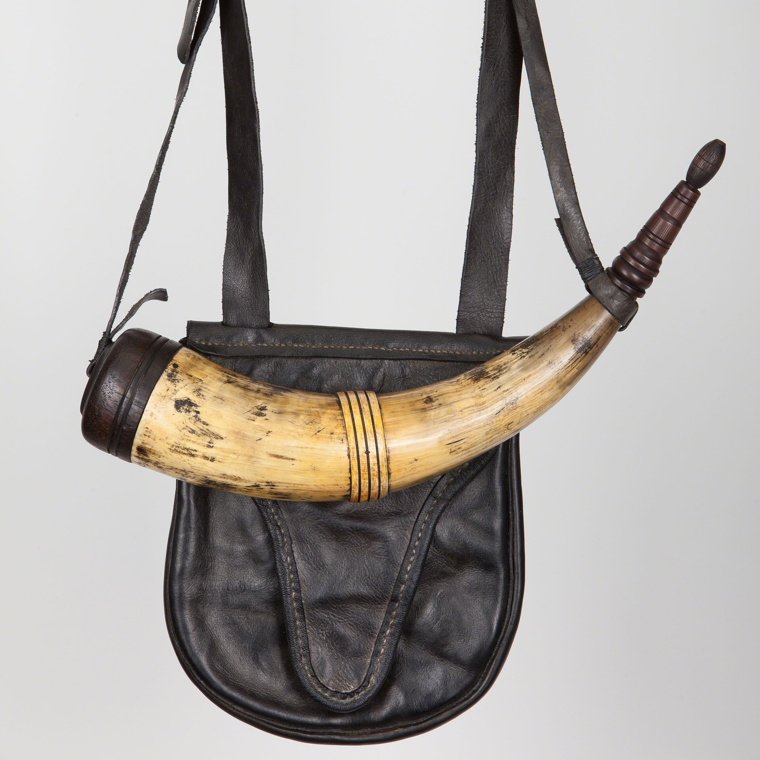 A Late Flint VA Shot Pouch & VA Banded, Screw-tip Powder Horn by longrifle maker Mark Elliott