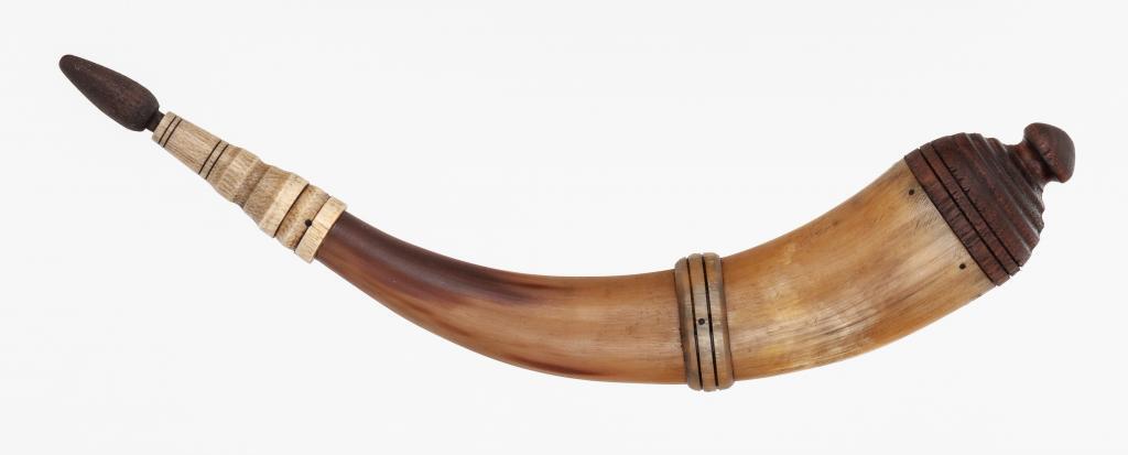 Horn #40 - Virginia banded, applied-tip powder horn- Outside