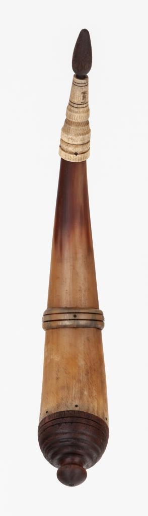 Horn #40 - Virginia banded, applied-tip powder horn- Top
